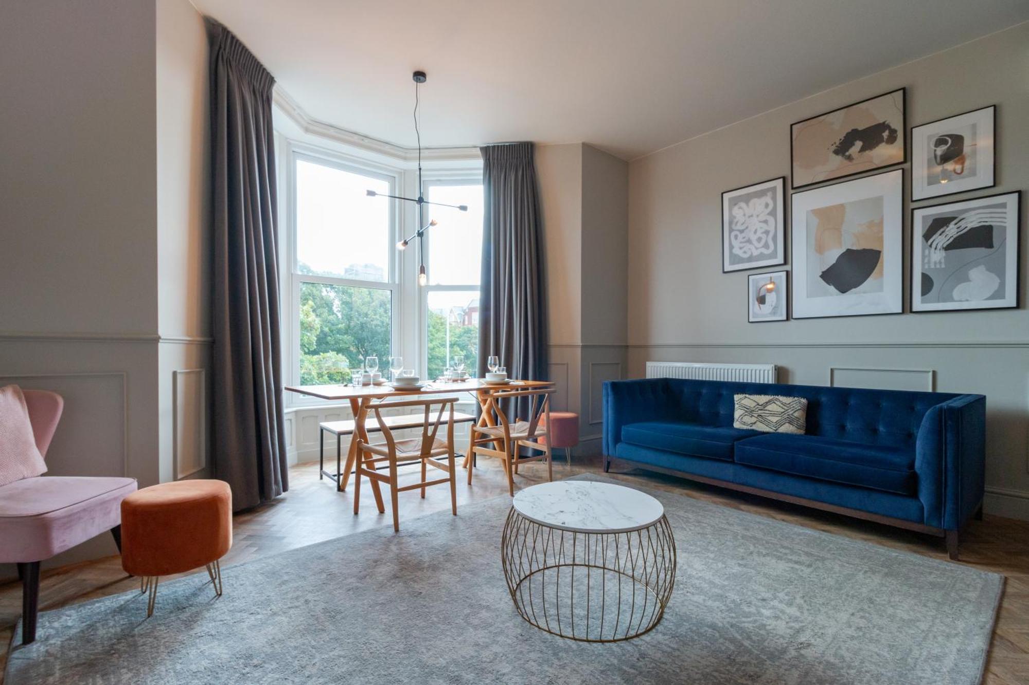 リザム・セント・アンズ Hy Lytham St Anne'Sアパートホテル エクステリア 写真 The interior of a typical apartment at The Collective Old Oak